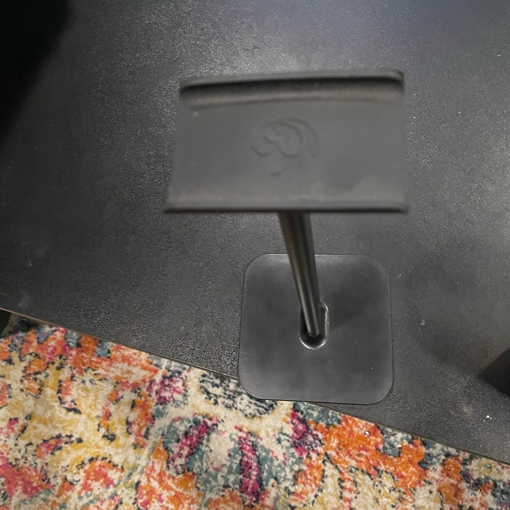GAME CONSOLE HEADPHONE STAND - Picture 2 of 3